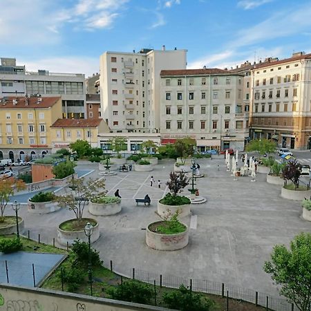 Ferienwohnung Casa Perugino Triest Exterior foto